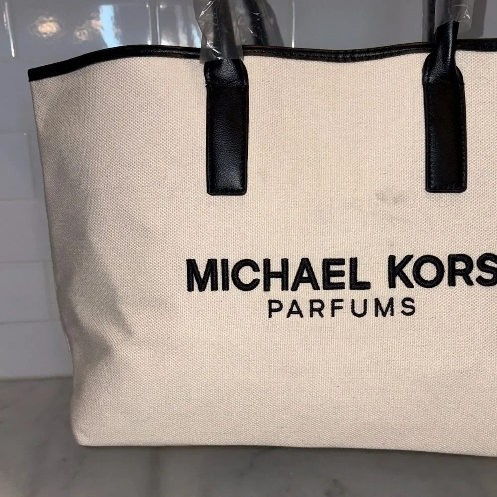 Michael Kors Canvas Tote Bag Weekender Beige Black Parfums